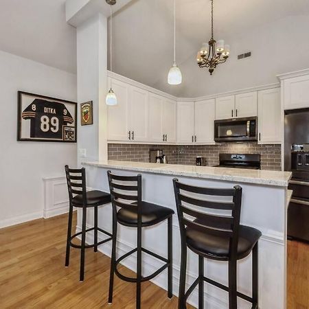 2-Bed 2-Bath Apt - Close To Uc W/ Free Parking Chicago Ngoại thất bức ảnh